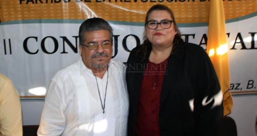 Antonio Gómez Riojas toma protesta como nuevo dirigente del PRD BCS