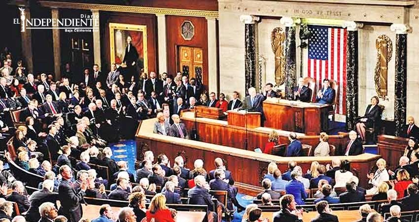 Trump clama por su muro; exige unidad para asegurar la frontera