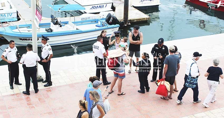 Elementos federales implementan operativo especial en la marina de Cabo San Lucas