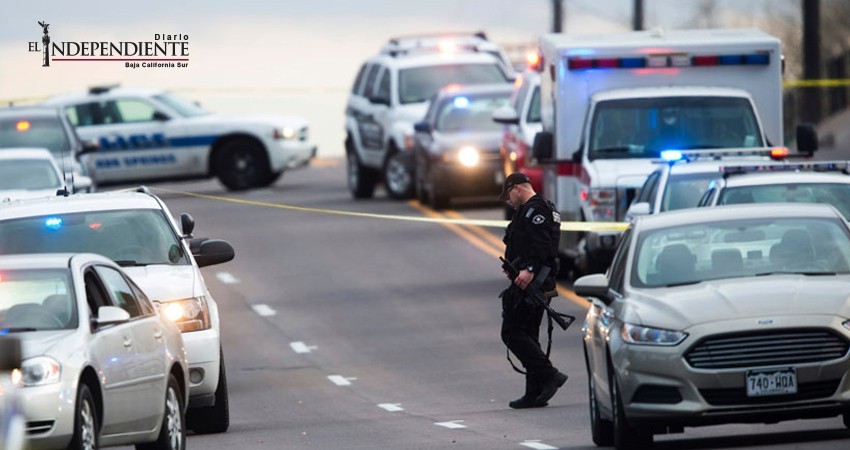 Balean a policía y hieren a cuatro en Colorado