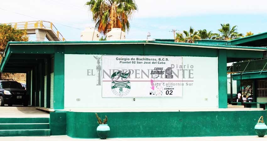 Inició COBACH 02 entrega de fichas para nuevo ingreso