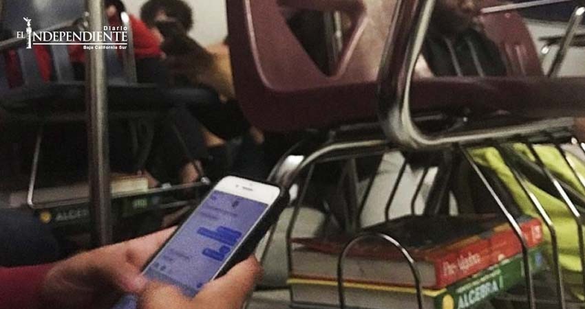 Captan momentos de terror durante balacera de escuela de Florida