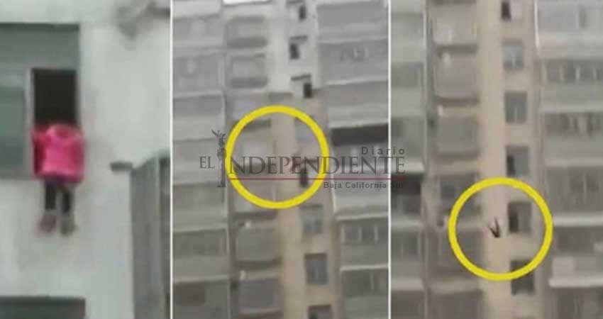 Niña se lanza desde el piso 15 de un edificio por no hacer la tarea