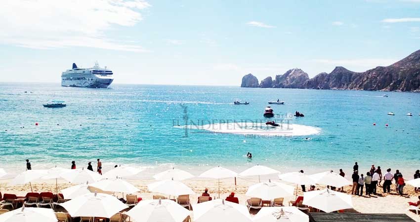 Semar y colonos de El Médano realizan demostración sobre rescate acuático