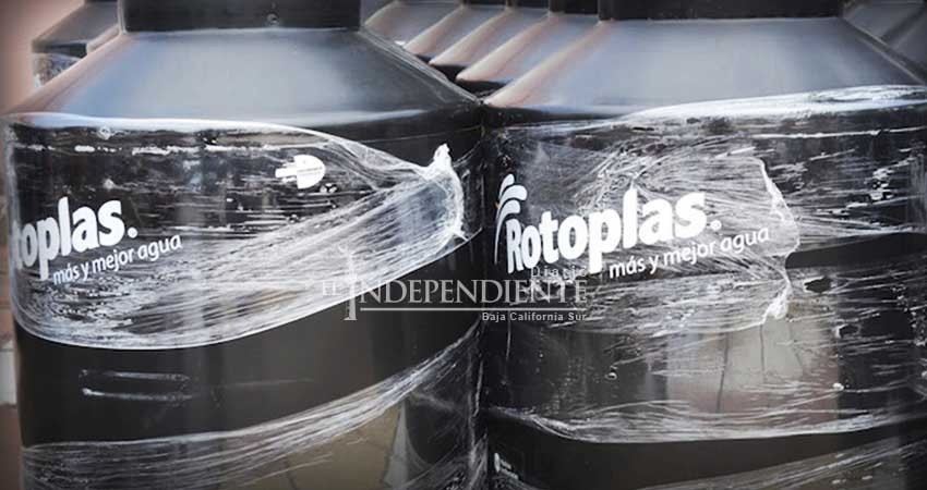 Obtienen familias de La Paz tinacos y cisternas con crédito INVI