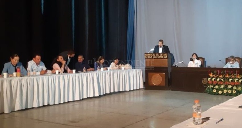 Se van 9 diputados locales del PAN a campañas del 2018