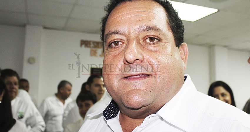 Se dice Carlos Mendoza en contra de la libertad de portación de armas en BCS