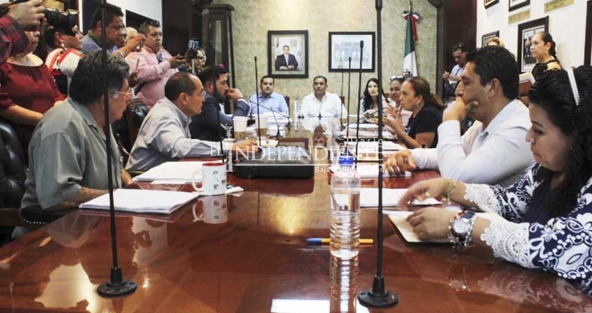 Celebran colonos de La Ballena aprobación del plan parcial para su primera etapa