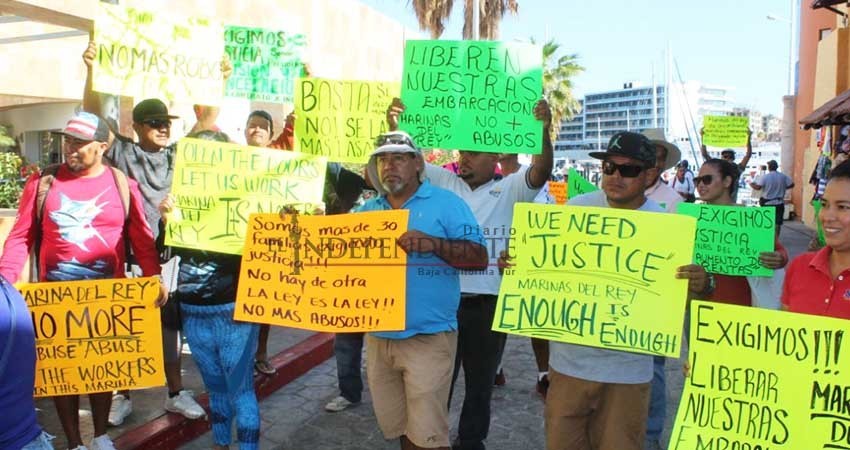 Protestan prestadores de servicios turísticos en Marina de CSL