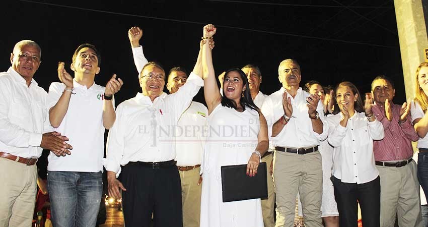 Adriana Marcial presentó su registro como candidata del PRI a la alcaldía de Los Cabos
