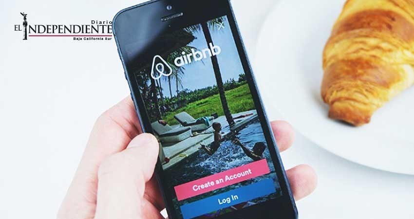 Abuelitos obtienen ganancias 'millonarias' gracias a Airbnb