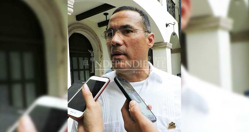 Habrá vigilancia en cementerios, comercios y zonas turísticas por Día de Las Madres: capitán Zamorano