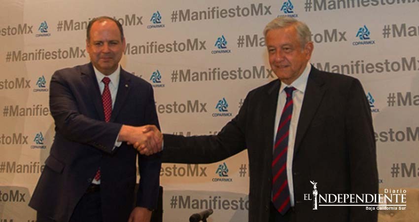 Ante Coparmex, AMLO habla de promover nueva reforma fiscal