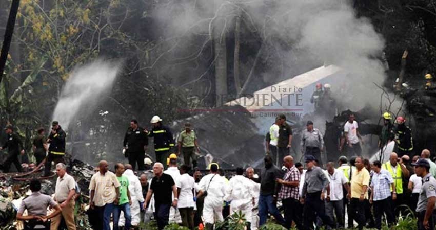 Más de 100 muertos por avionazo en Cuba, según CubaTV