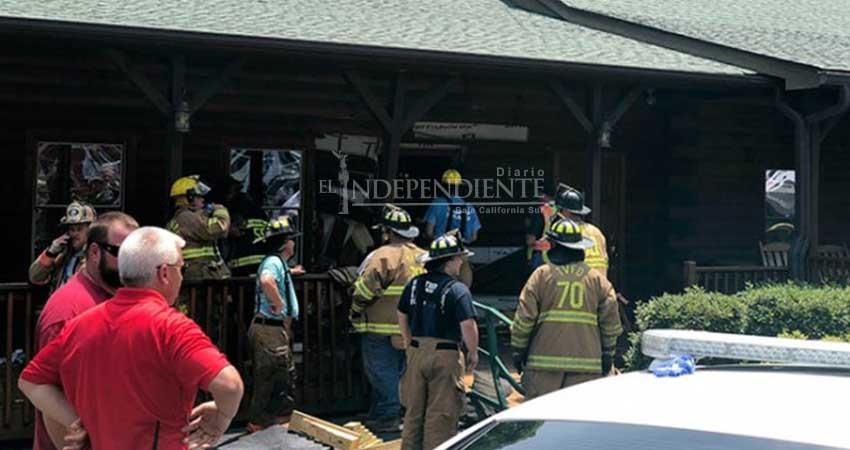 Hombre estrella su auto y mata a su hija y a nuera