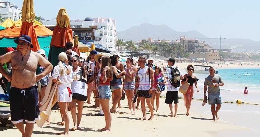 Cuentan playas de Los Cabos con cestos de basura para separación de materiales