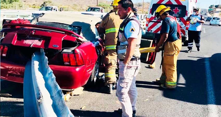 Milagrosamente salvó la vida conductor de un deportivo