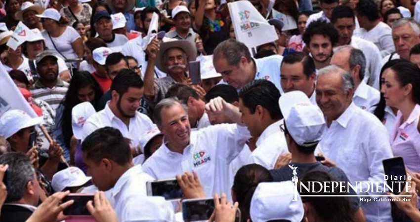 Meade llama a dejar atrás programas fallidos de seguridad