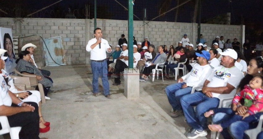 Vamos a trabajar unidos para que siga el Desarrollo de Comondú: Pancho Pelayo