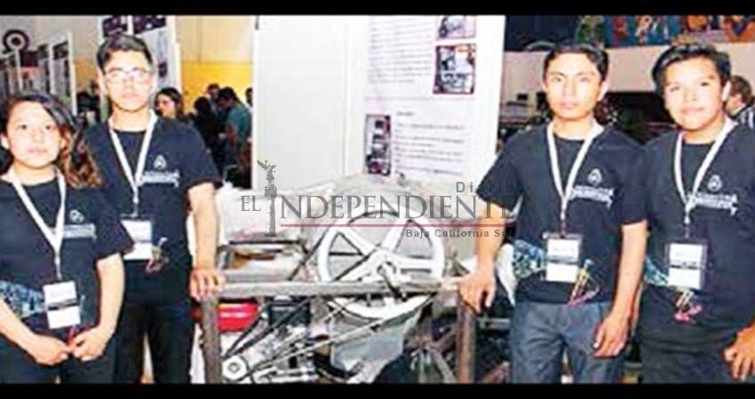 Estudiantes del IPN fabrican máquina recolectora de cosechas para campesinos