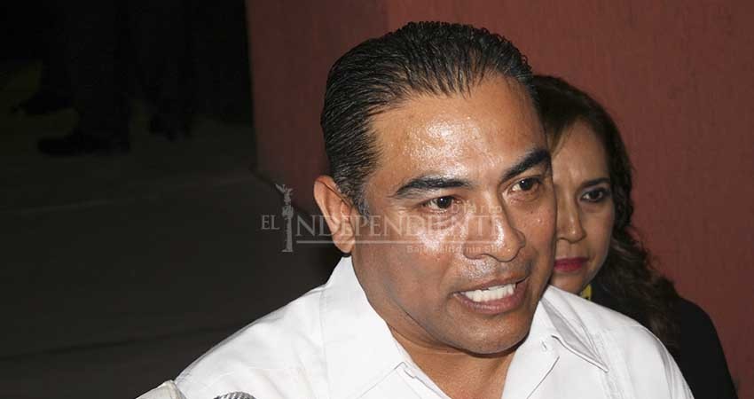 Desecha TEPJF denuncia contra cabildo por otorgar licencia de Arturo de la Rosa 