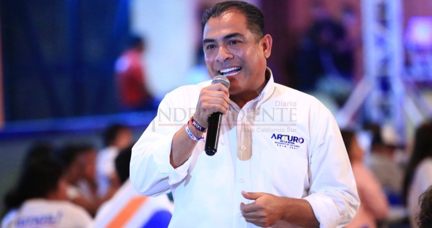 Arturo De La Rosa cerrará campaña éste viernes en San José del Cabo