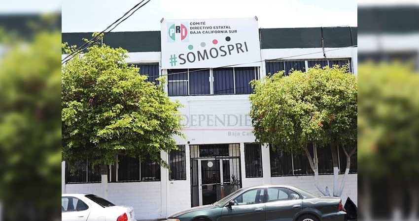 Renuncian a sus cargos activos de la dirigencia estatal del PRI