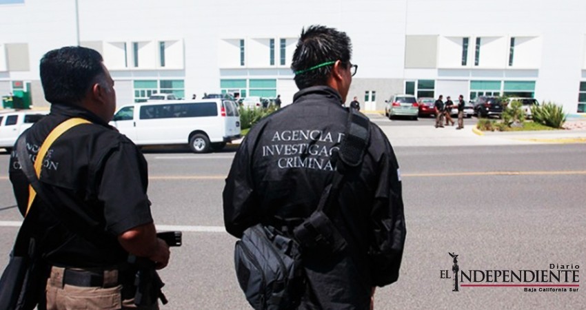 Entregan investigación de nave industrial de Anaya al Senado