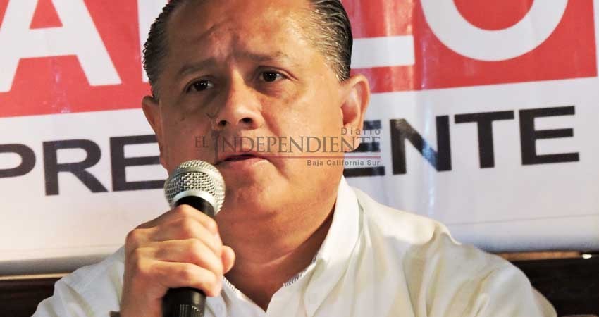 A tres días de la jornada electoral, reaparece Ernesto Ibarra; reconoce derrota