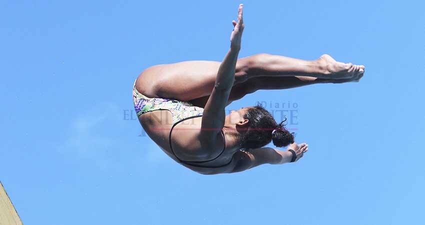 Clavadistas cierran preparación en Guadalajara