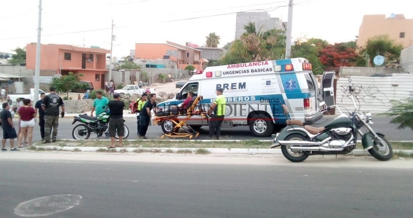 Un lesionado en encontronazo entre motocicleta y camioneta utilitaria en CSL