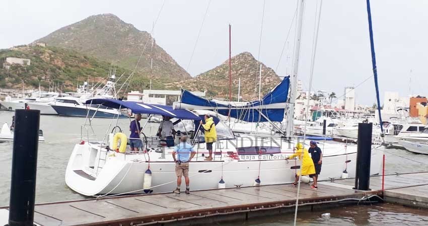 Marina de CSL da resguardo a velero que realizaba travesía por el Pacífico Mexicano