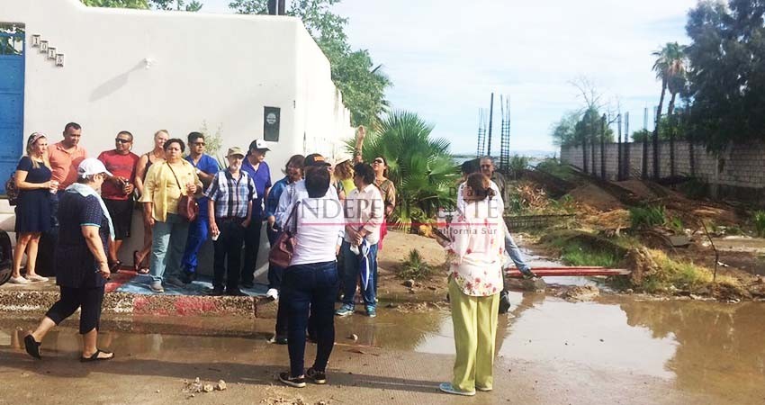 Vendieron calle y ahora podría inundarse colonia de La Paz