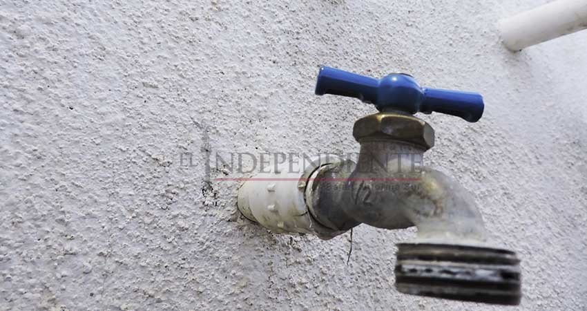 Persiste desabasto de agua potable en La Ribera, denuncian vecinos