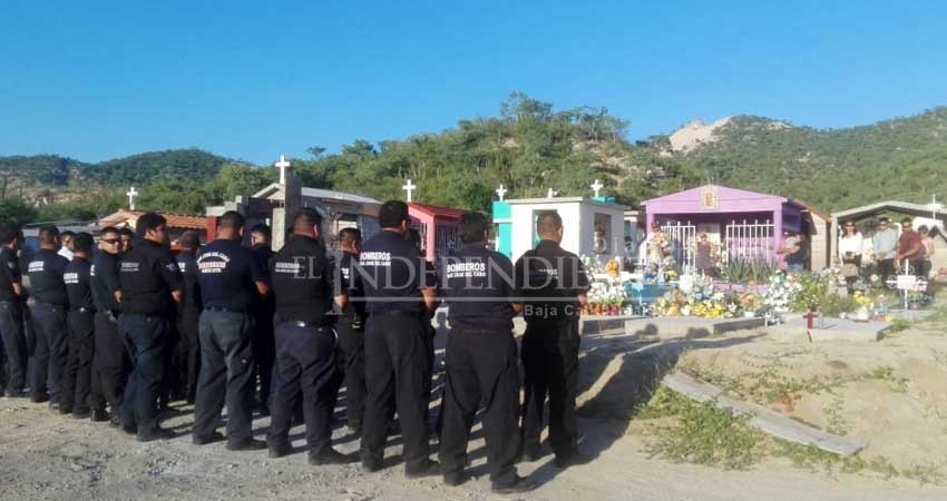 En el “Día del Bombero”, recuerdan a elemento fallecido Francisco “Changuito” Espinoza