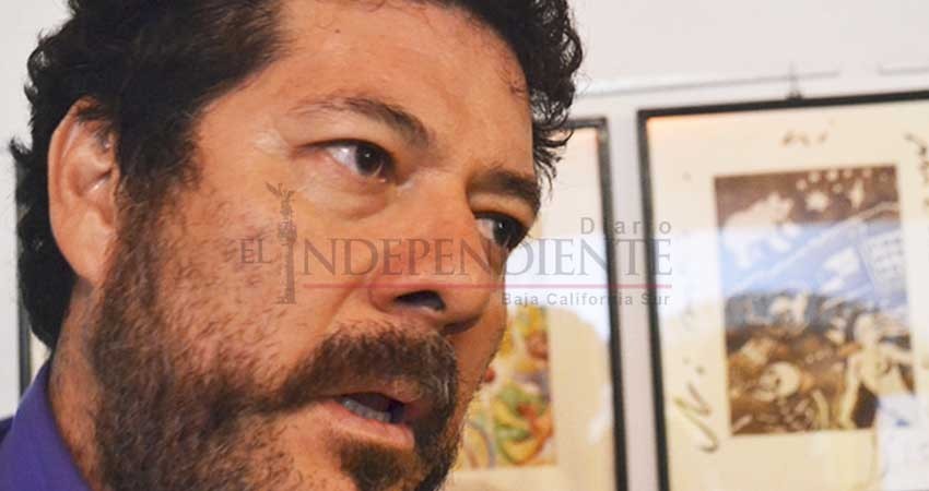 Tener poder es servir, hacer arte es cuestionar: Enoc Leaño