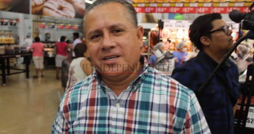 Reaparece Ernesto Ibarra y respalda total apoyo a Armida Castro