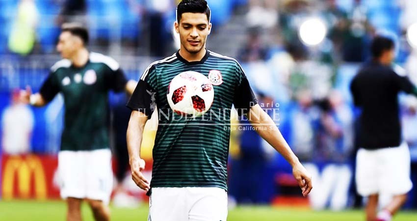 Raúl Jiménez regresará a Inglaterra y no jugará ante Estados Unidos