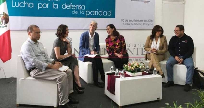 Exigen sanción a quienes presionaron a ‘Juanitas’ para renunciar