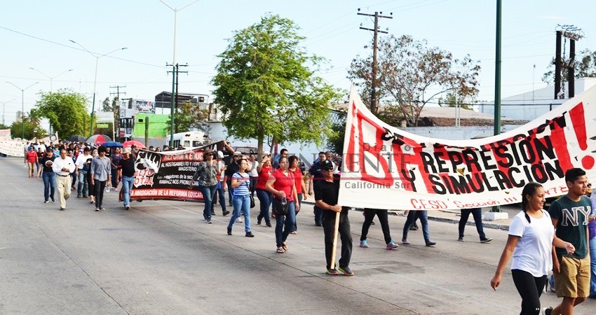 Llama CESD a ignorar toda orden de la SEP, hasta que llegue AMLO