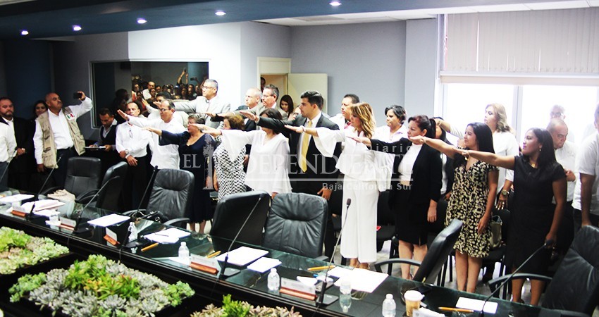 Aprueba XVI Ayuntamiento de La Paz gabinete de Rubén Muñoz