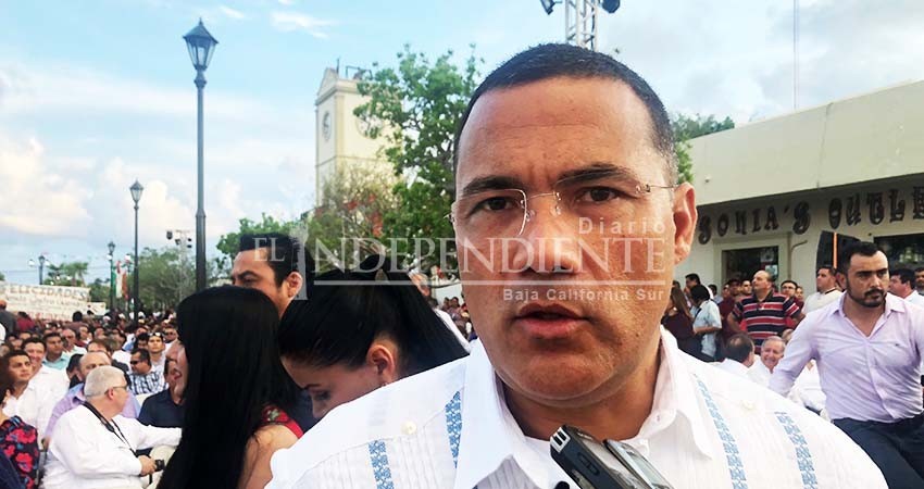 Tránsito Municipal llama a los taxistas a no tomar la justicia en sus manos respecto a Uber