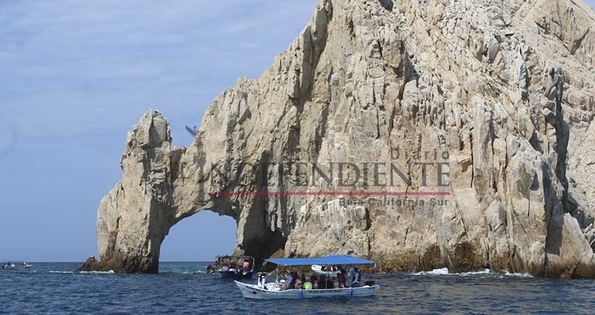 Capitanía de Puerto emite restrictiva de actividades en la playa del Arco de Piedra de CSL