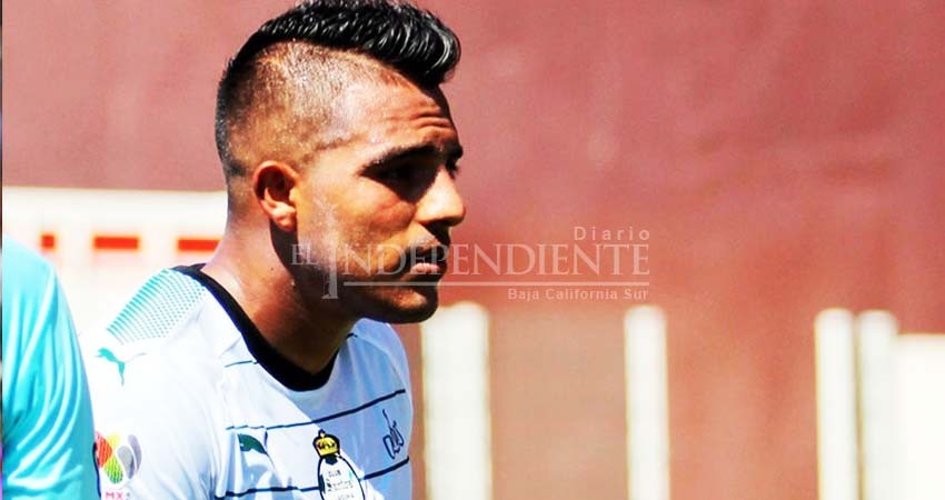 'Extranjeros deberían defender sus colores'; Cortés sobre naturalizados