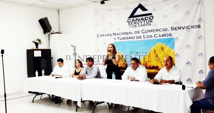 Empresarios realizan foro con candidatos a delegados de CSL; Solo asisten 7 aspirantes