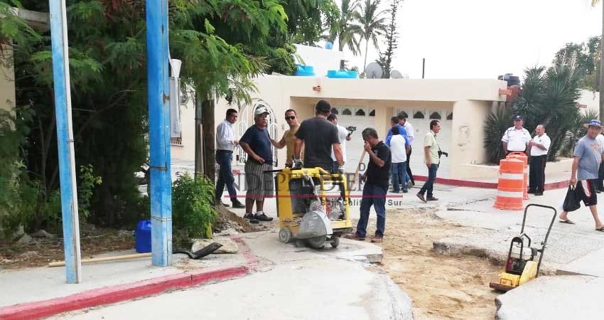 Delegado de CSL propone “adoptar” alguno de los trescientos baches