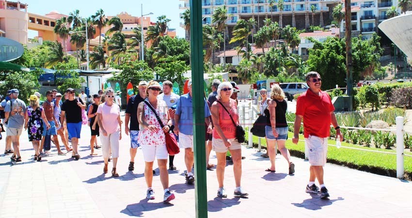 Empresarios del centro esperan repunte afluencia de turistas para la semana de fin de año