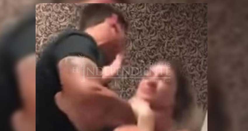 Joven golpea salvajemente a su novia; todo quedó grabado