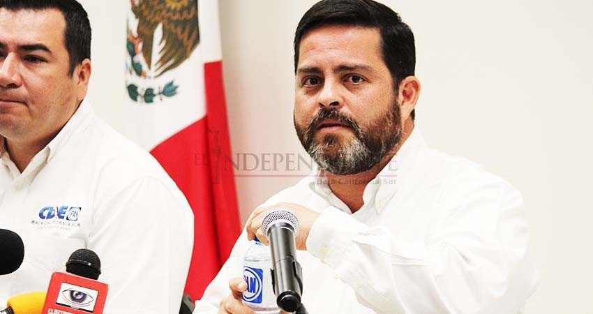 Defiende PAN a diputada del Mercedes Benz; le piden transparencia