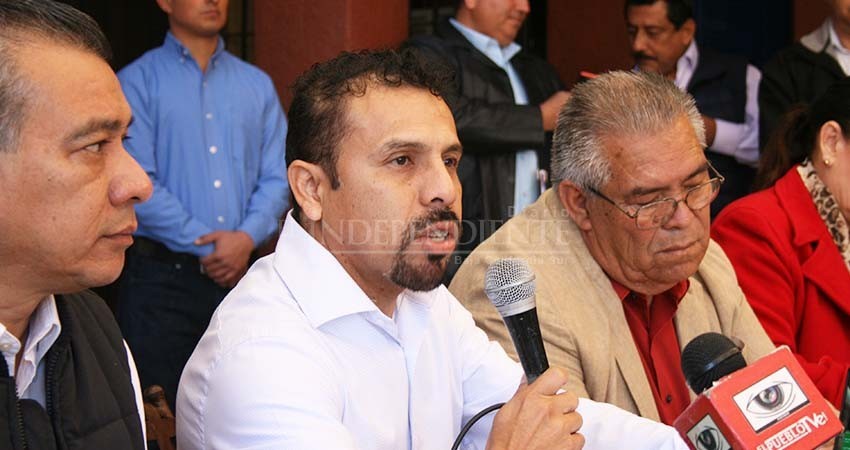 "Si reformamos protección del agua, no habrá necesidad de consulta sobre megaminería": Senador